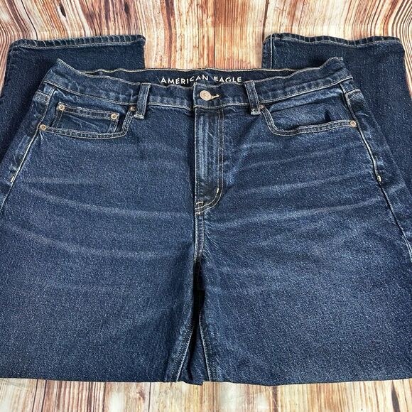 American Eagle SUPER HIGH RISE ANKLE STRAIGHT Sz 12 Short Jeans Denim Pant 33x25 - Picture 3 of 12